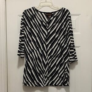 3/$15 Dana Buchman Black and White Blouse Size XL